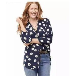 CAbi Blue Crisp Button Down Daisy  Spring/ Summer print Shirt  size Small